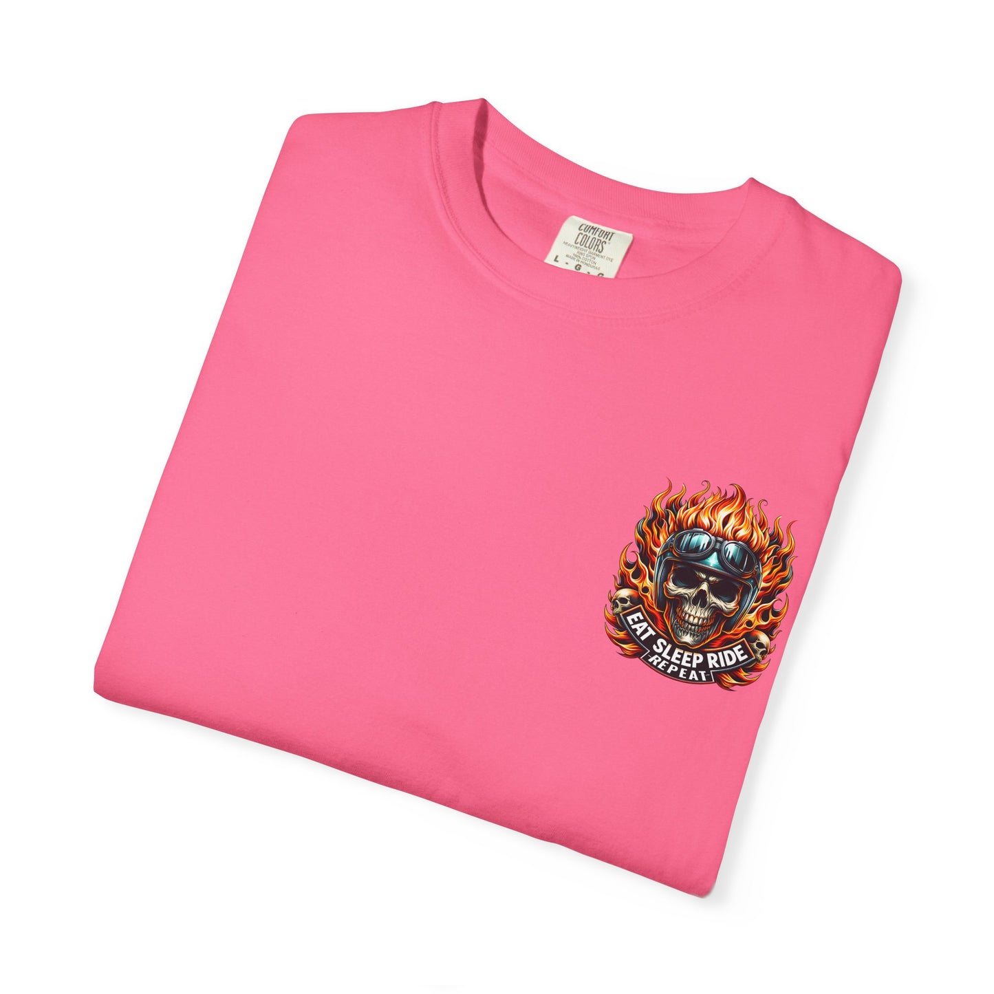 Bold Skull Graphic T-Shirt - Unisex, Biker Apparel, Casual Wear, Gift for Motorcycle Enthusiasts, Vintage Style Tee