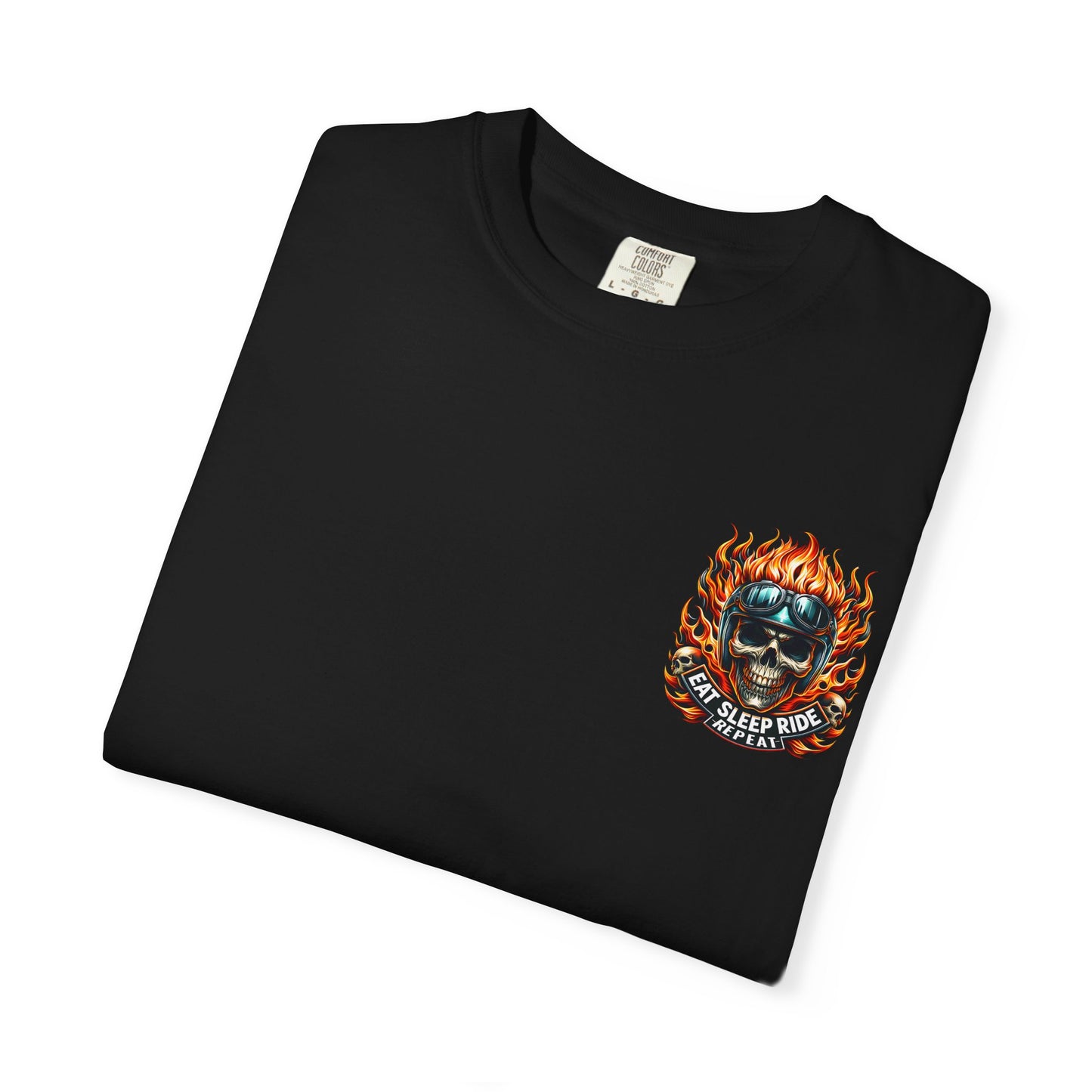 Bold Skull Graphic T-Shirt - Unisex, Biker Apparel, Casual Wear, Gift for Motorcycle Enthusiasts, Vintage Style Tee