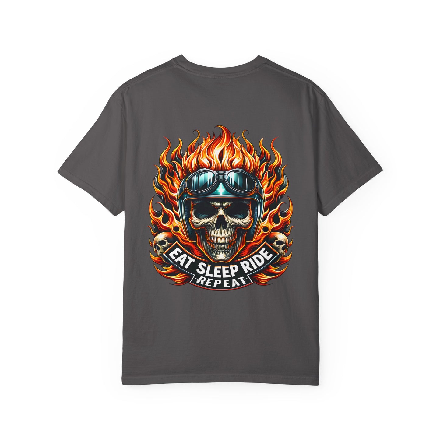 Bold Skull Graphic T-Shirt - Unisex, Biker Apparel, Casual Wear, Gift for Motorcycle Enthusiasts, Vintage Style Tee