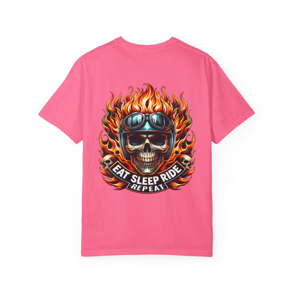 Bold Skull Graphic T-Shirt - Unisex, Biker Apparel, Casual Wear, Gift for Motorcycle Enthusiasts, Vintage Style Tee